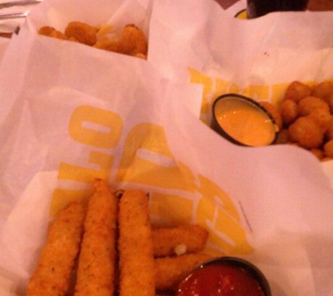 Buffalo Wild Wings - Farmingdale, NY