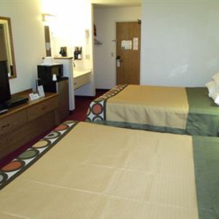 Americas Best Value Inn & Suites Harrisonville - Harrisonville, MO