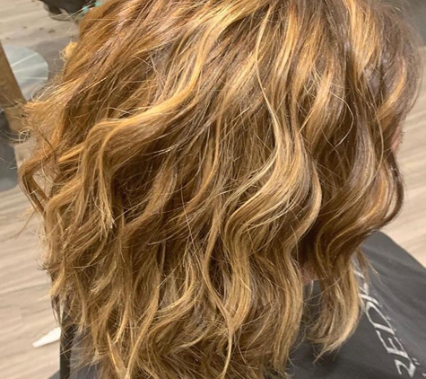 Color X Salon - Columbus, WI