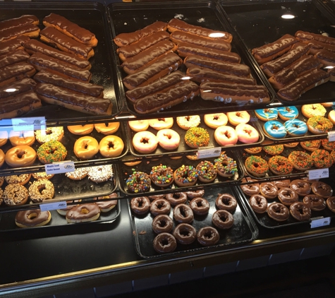 LaMar's Donuts and Coffee - Kansas City, MO