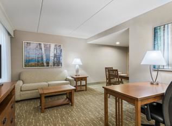 Homewood Suites by Hilton Buffalo-Amherst - Buffalo, NY