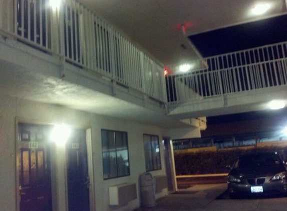 Motel 6 - Galveston, TX