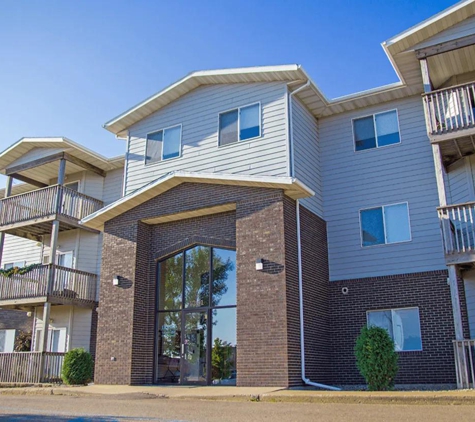 South Pointe Apartment Homes - Minot, ND