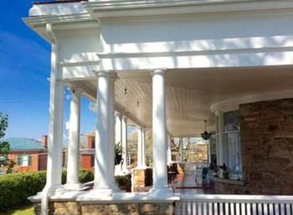 Berkeley House Bed & Breakfast - Staunton, VA