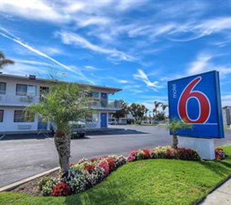 Motel 6 - Stanton, CA