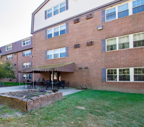 Miamisburg Manor Apartments - Miamisburg, OH