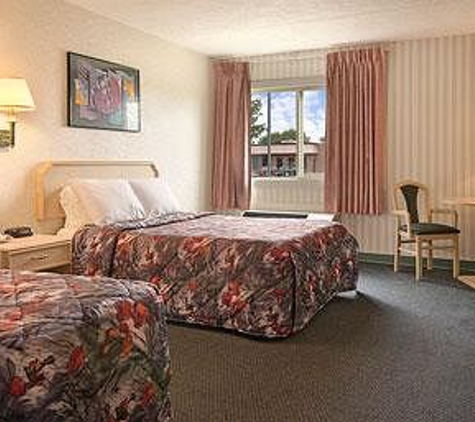 Days Inn by Wyndham Columbus IN - Columbus, IN