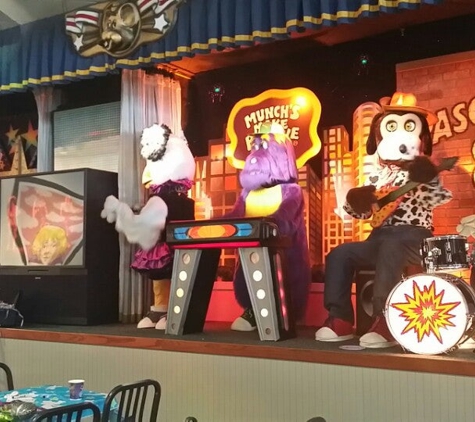 Chuck E. Cheese's - Pasadena, CA