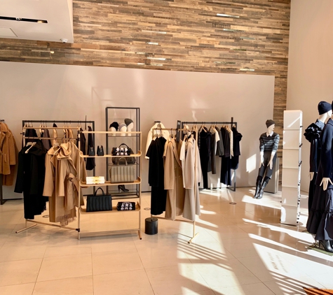 Max Mara - Manhasset, NY