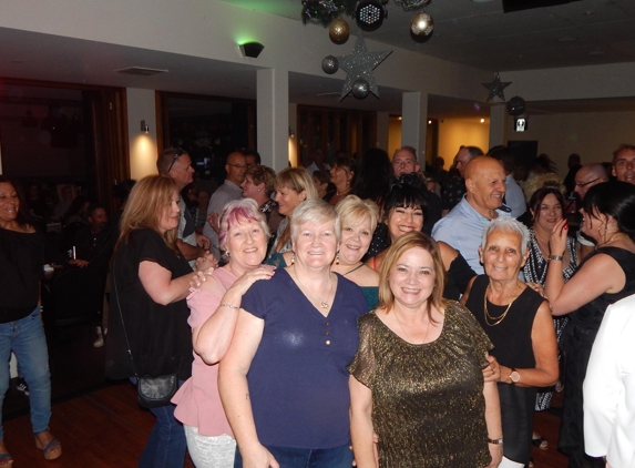 Altona Sports Club - Altona, VIC