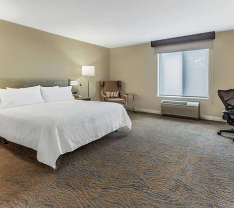 Hilton Garden Inn St. Charles - Saint Charles, IL