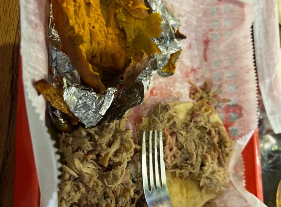 Praters BBQ - Manchester, TN