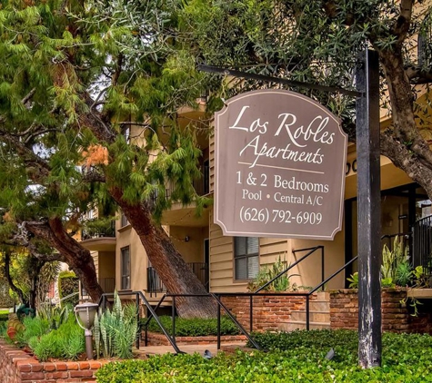 Los Robles Apartments - Pasadena, CA