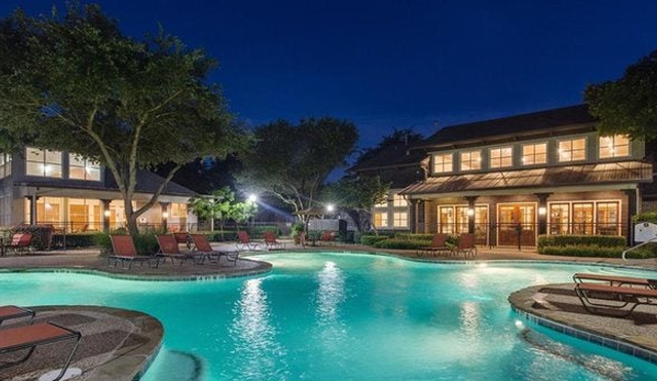 Highlands Hill Country Apartments - Austin, TX