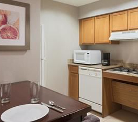 Homewood Suites by Hilton Orlando-UCF Area - Orlando, FL