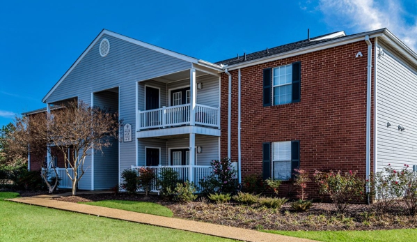 Crossgates Apartment Homes - Starkville, MS