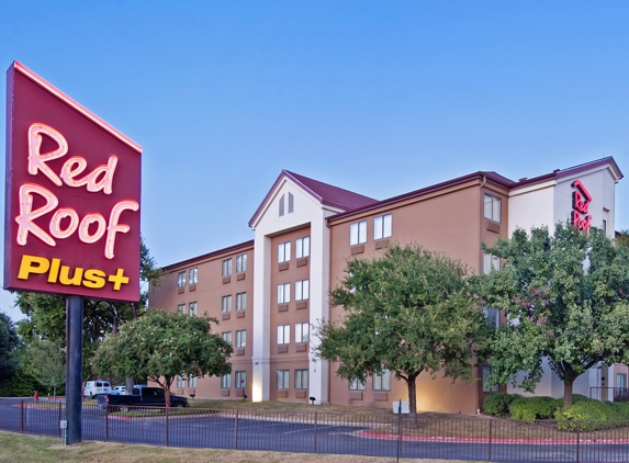 Red Roof Inn - Austin, TX