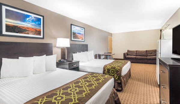 Travelodge by Wyndham Lake Havasu - Lake Havasu City, AZ