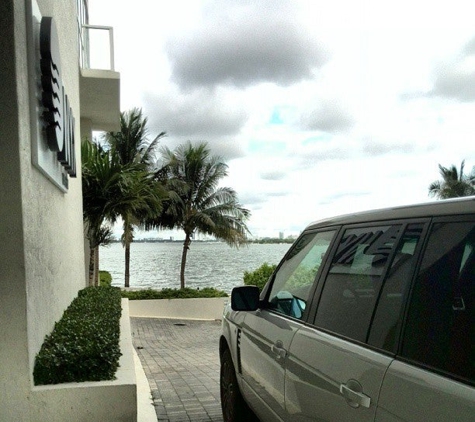 Front Desk Onyx On the Bay Mgmt Office - Miami, FL