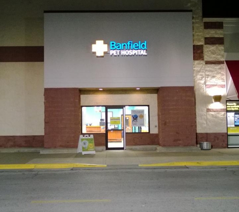 Banfield Pet Hospital - Shawnee, KS