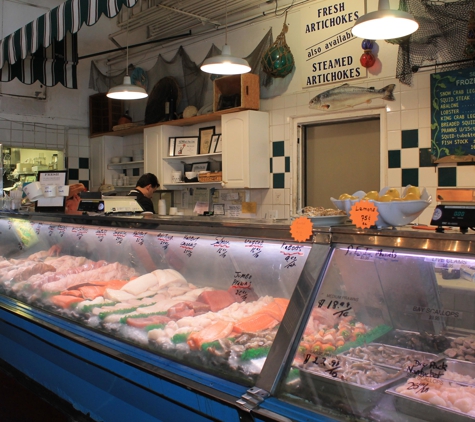 Sea Harvest Fish Market & Restaurants - Carmel, CA