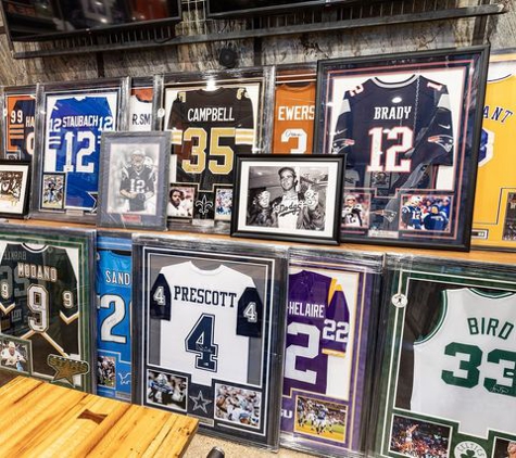 Fadders Sports Memorabilia - Keller, TX