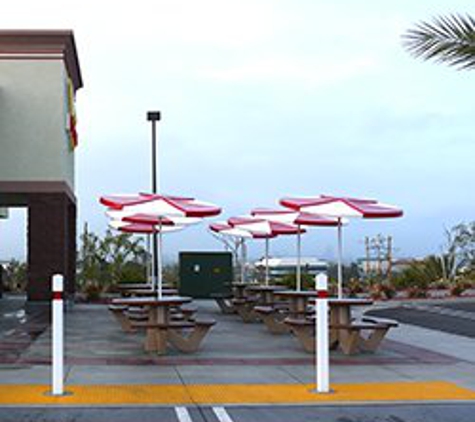 In-N-Out Burger - Signal Hill, CA