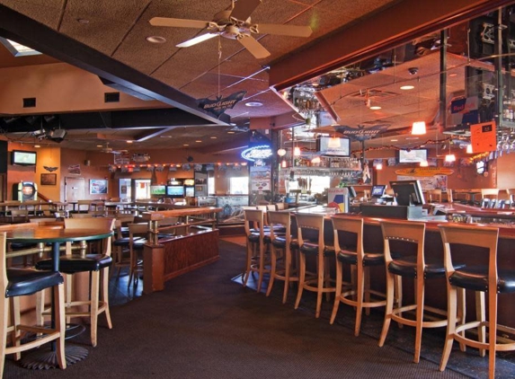 Arizonas Restaurant & Lounge - Shakopee, MN