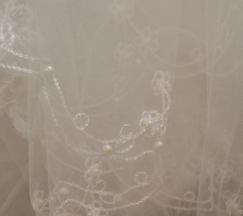 Wedding Veils and Accessories - San Antonio, TX