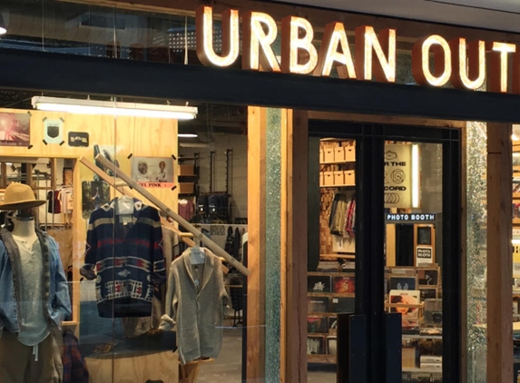 Urban Outfitters - Farmington, CT