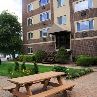 J.E. Furnished Apartments of Quincy - Quincy, MA