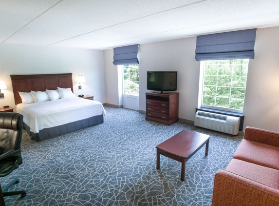 Hampton Inn & Suites Berkshires-Lenox - Lenox, MA