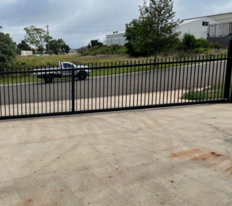 Privacy Fencing - Newtown, QLD