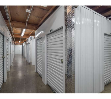 Extra Space Storage - Gardena, CA