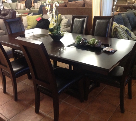 Ultimate Furniture & Accessories - Oakdale, CA