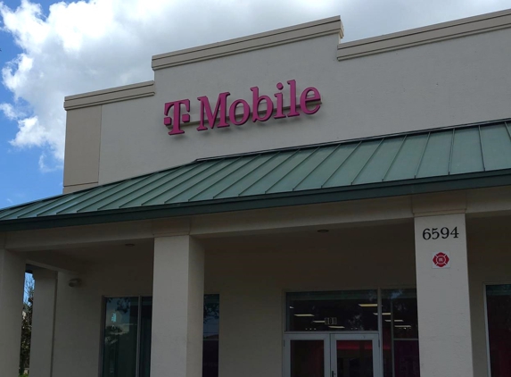 T-Mobile - Lake Worth, FL