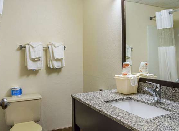 Quality Inn & Suites Clackamas - Portland - Clackamas, OR