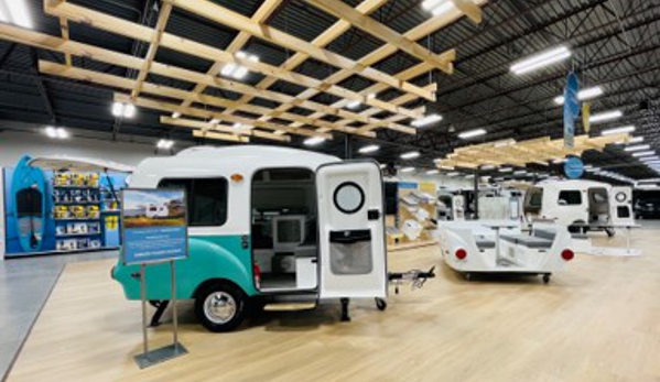 Camping World - Colton, CA