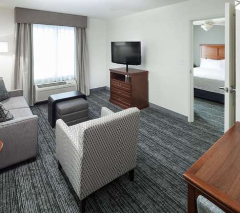 Homewood Suites by Hilton El Paso Airport - El Paso, TX