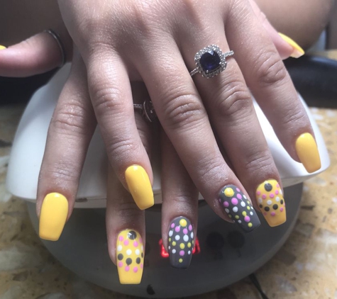 Oviedo Nails Spa - Winter Springs, FL