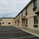 Super 8 by Wyndham Sallisaw - Hotels