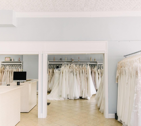 White Wisteria Bridal Boutique - Cincinnati, OH