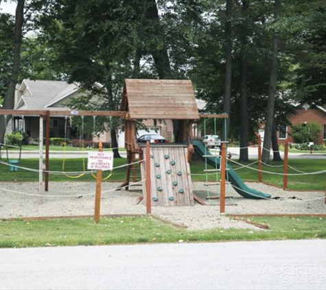 Long Beach Cove Villas - Michigan City, IN