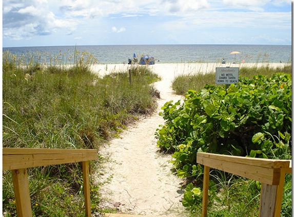 Gulf Shores Beach Resort - Nokomis, FL