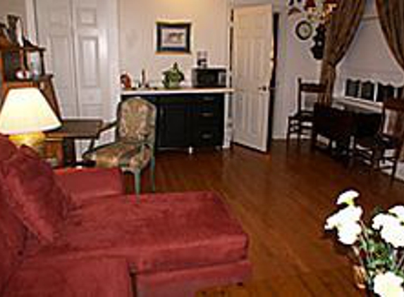 Sabal Palm House Bed & Breakfast - Lake Worth, FL