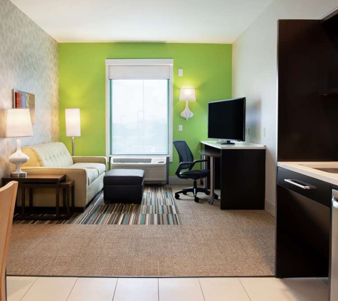 Home2 Suites by Hilton Indianapolis South Greenwood - Indianapolis, IN