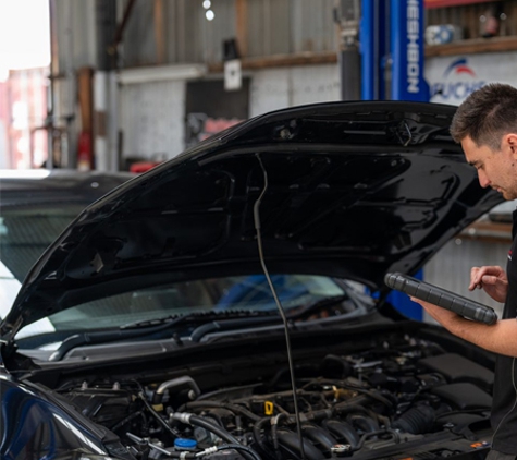 Wendouree Car Service Centre - Wendouree, VIC