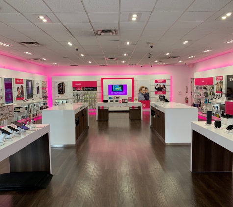 T-Mobile - Los Angeles, CA