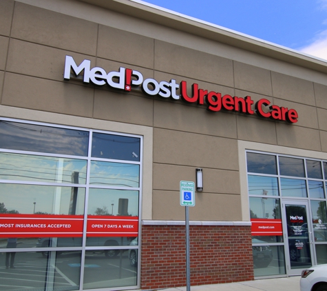 MedPost Urgent Care - Franklin, MA. MedPost outside front entrance