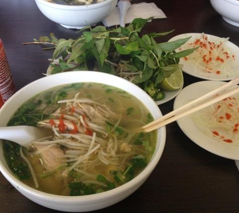 Pho Ga Dakao - Houston, TX